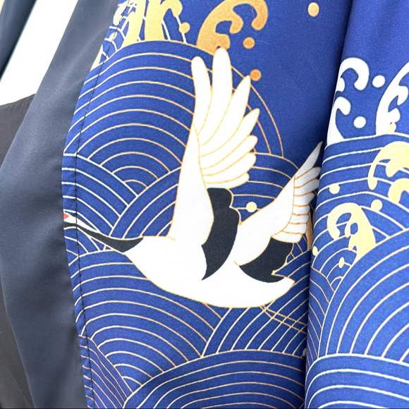 Royal Blue Crane Kimono  size medium - Picture 3 of 7